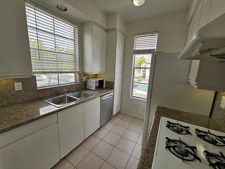 3510 Caminito El Rincon #14 — Photo 7