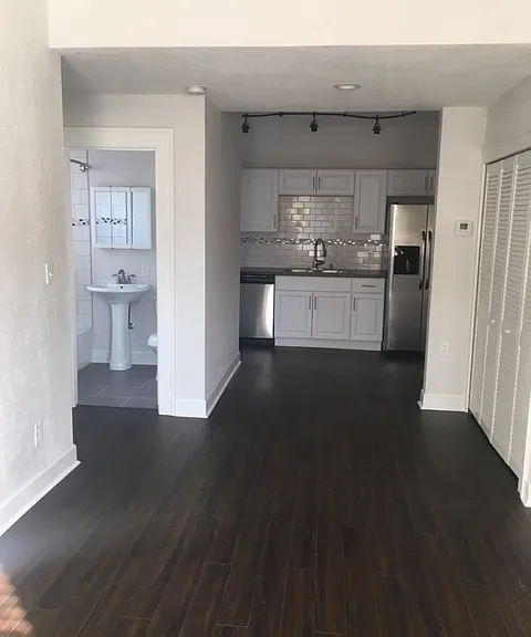 407 S Melville Ave #6 — Photo 8