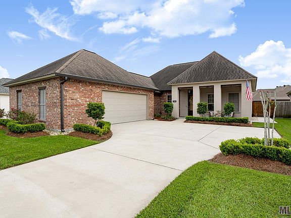 3rd image of 37461 Cypress Hollow Ave