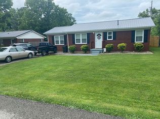 211 E 5th St, Hardinsburg, KY 40143
