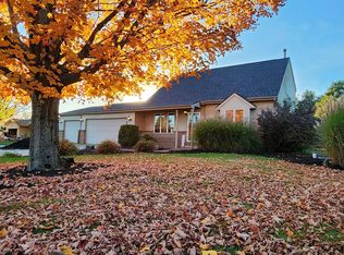 5001 Sunny Ln, Valparaiso, IN 46383