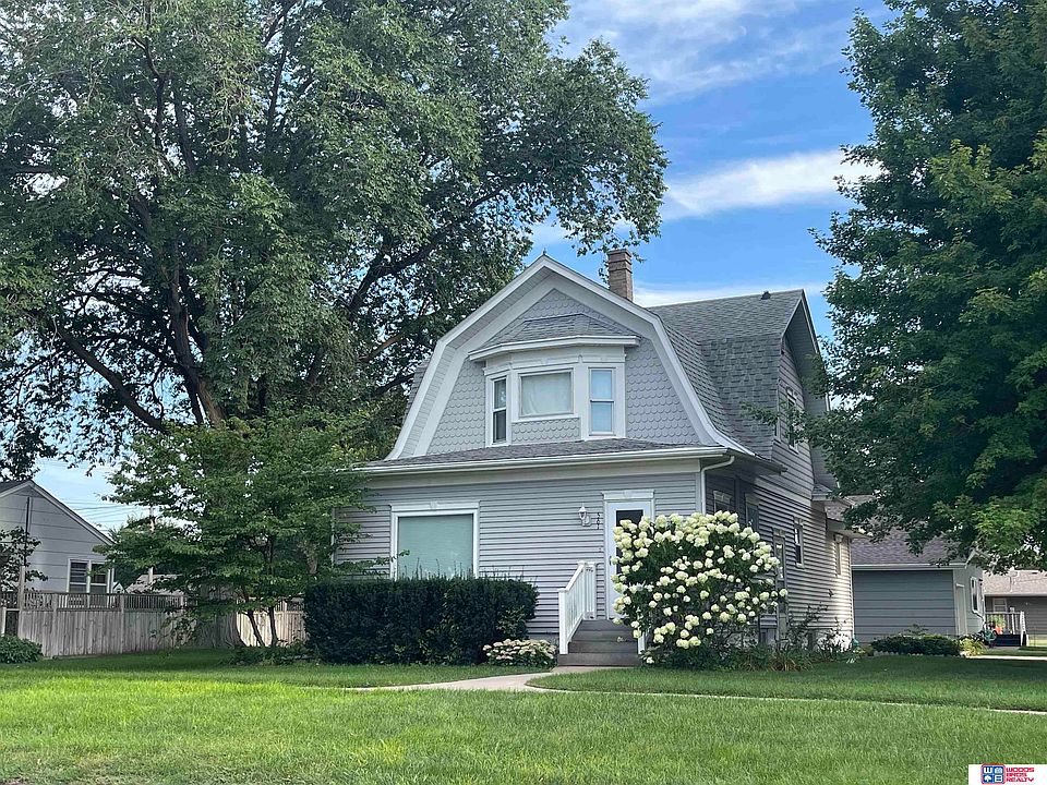 1st image of 561 Smith St