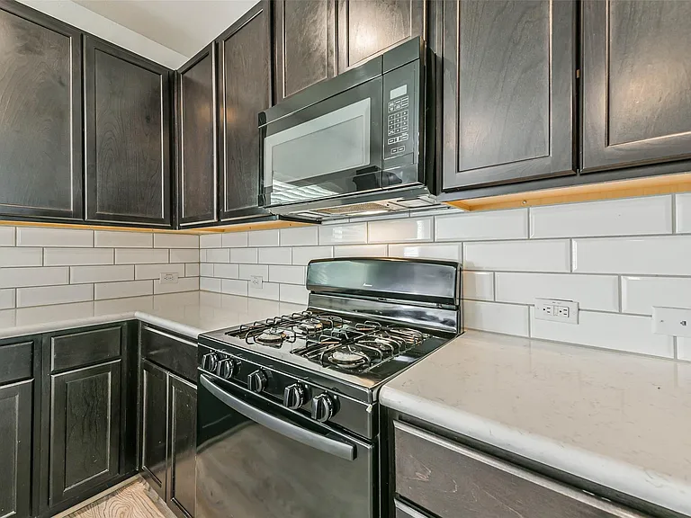 16911 Lagos Ln — Photo 16