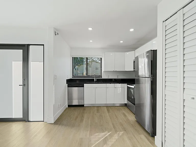 4315 NW 115th Ave #4315 — Photo 3