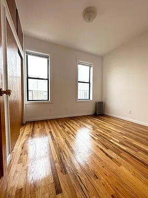 Rented by Camelot Realty Group | media 10