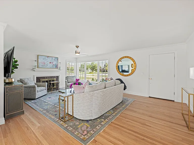 6521 Avondale Dr — Photo 8