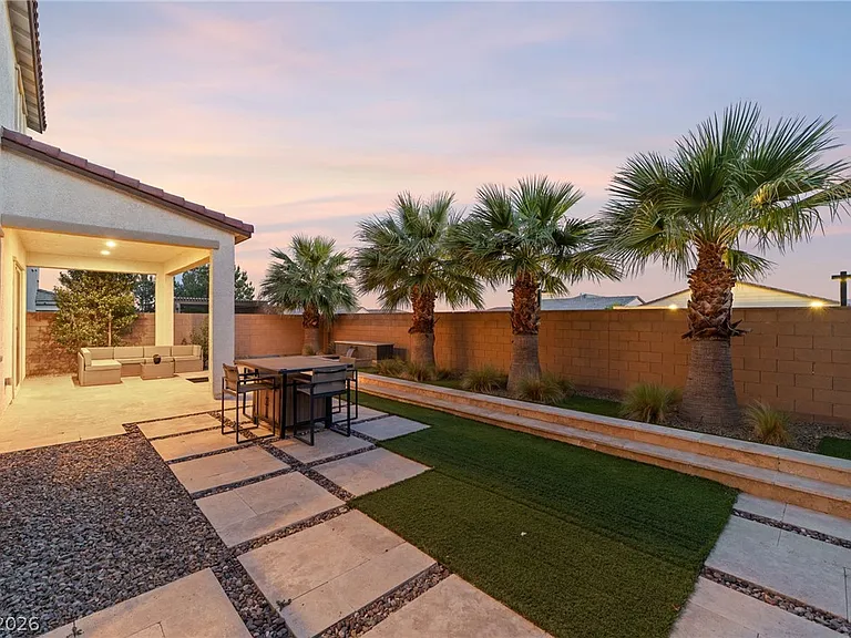 10125 Sequoia Glen Ave — Photo 36