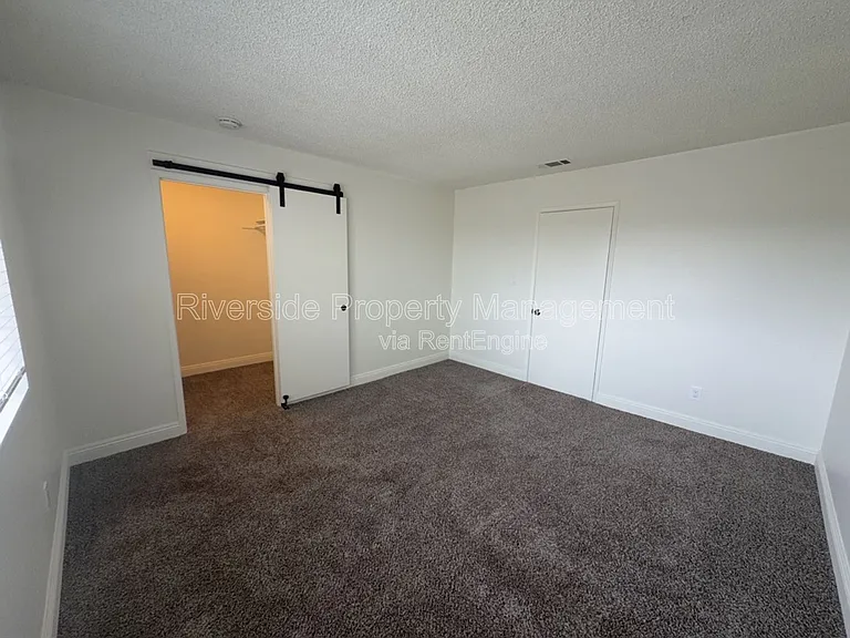 2255 Cahuilla St #105 — Photo 17