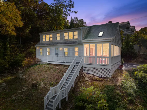 138 Sippewissett Road, Falmouth, MA 02540