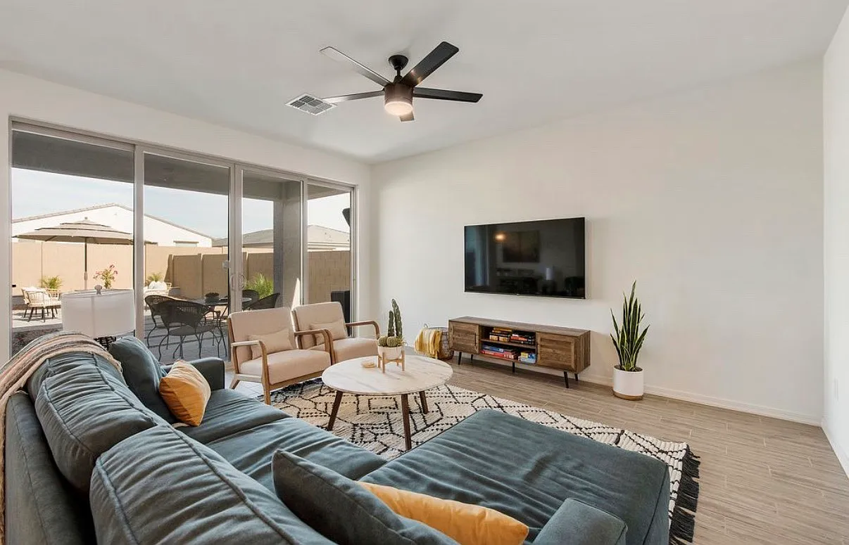 3 bed, 1779 sqft, $3,450 — Photo 1