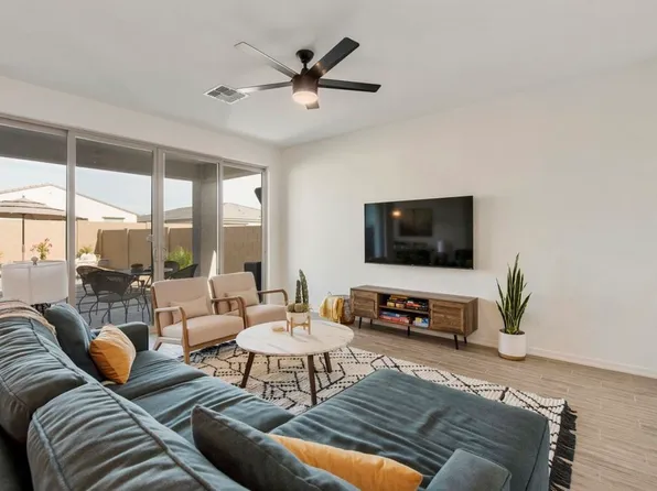 7670 W Saddlehorn Rd, Peoria, AZ 85383