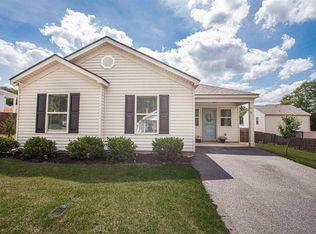 211 Crescent Cir, Duncan, SC 29334