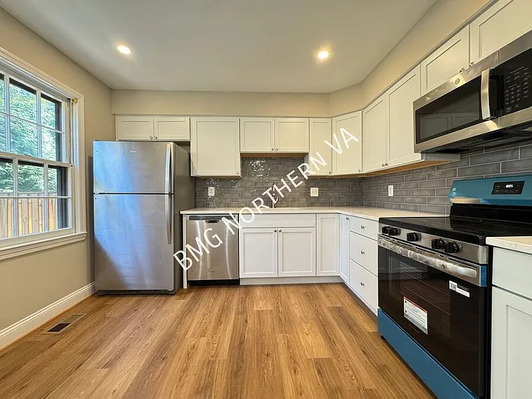 9606 Scotch Haven Dr — Photo 10