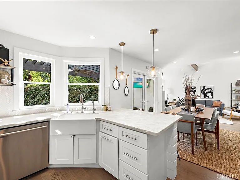 12628 Newport Ave — Photo 8