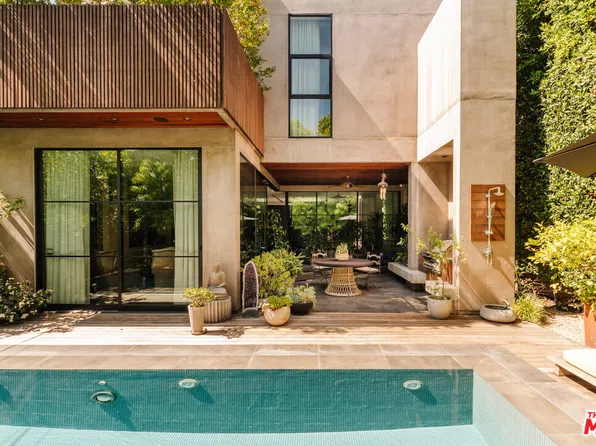 530 N La Jolla Ave, Los Angeles, CA 90048