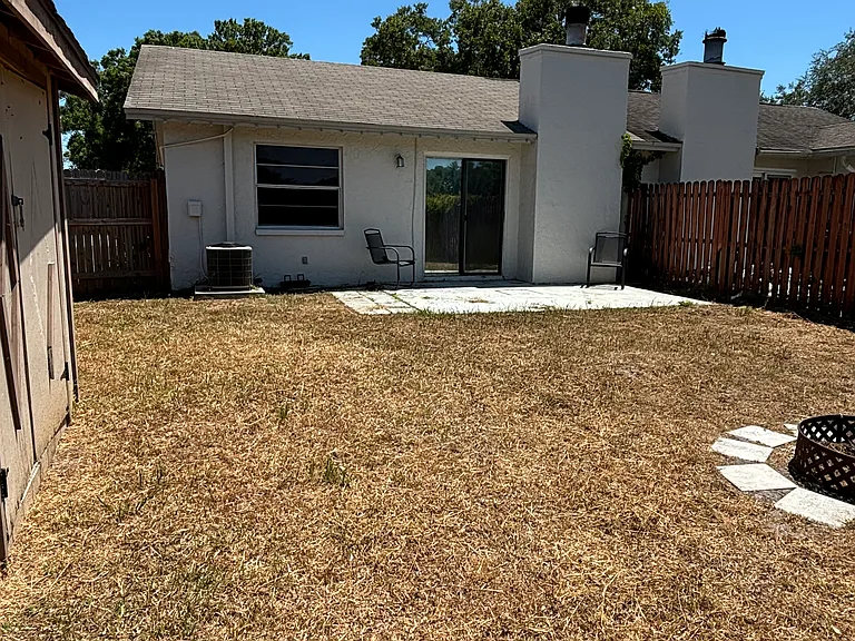 5109 Lawnton Ct — Photo 14