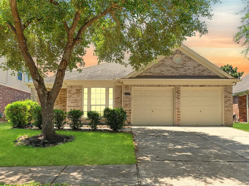 11047 Pierce Valley Dr