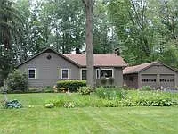 3682 Devon Dr SE photo 1