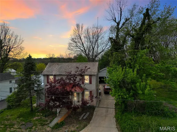 883 Biltmore St, Sainte Genevieve, MO 63670