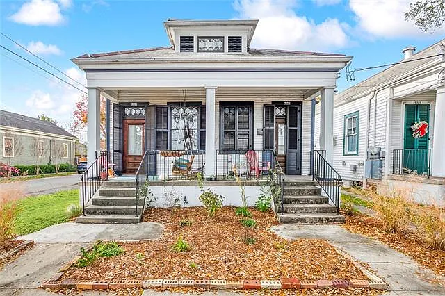 4300 Bienville St — Photo 1