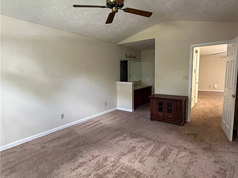 6731 Winchester St — Photo 14