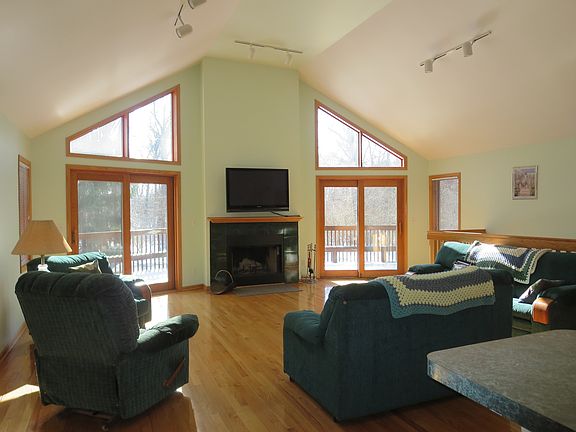 2nd image of 50241 Golfview Ave