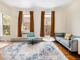 320 W 84th St