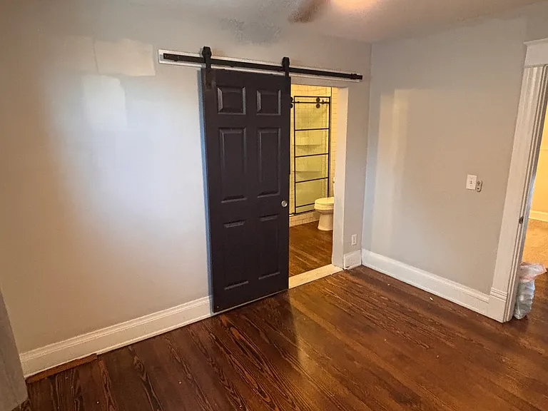 2nd floor master with en suite bath