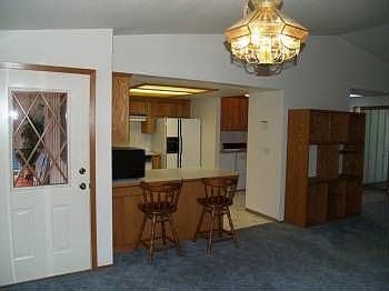 4th image of 11425 108th St