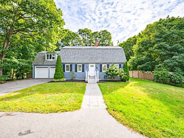 451 County Rd, Pocasset, MA 02559