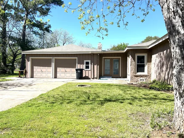 714 Forrest Ave, Cleburne, TX 76033