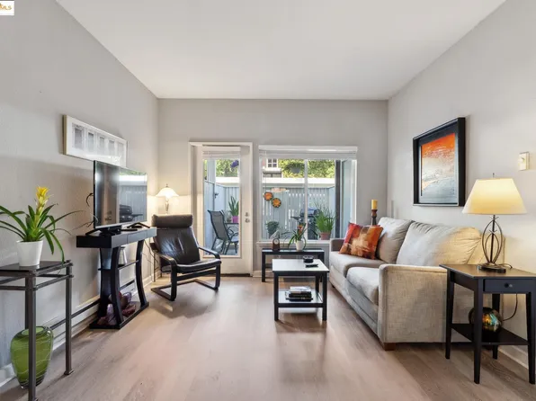 127 Bayside Ct, Richmond, CA 94804