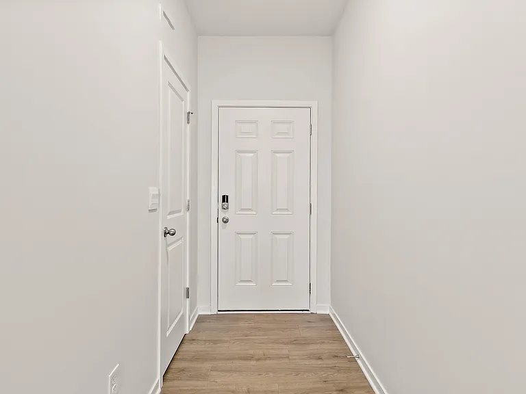 954 Sherwood Loop — Photo 7
