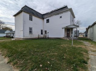 206 S 4th St, Frankfort, IN 46041