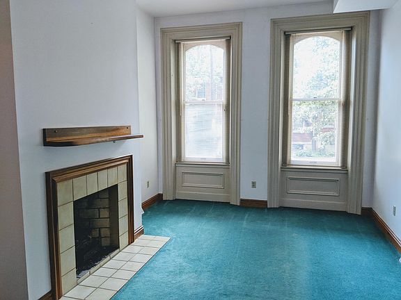 Living Room with Gas Fireplace