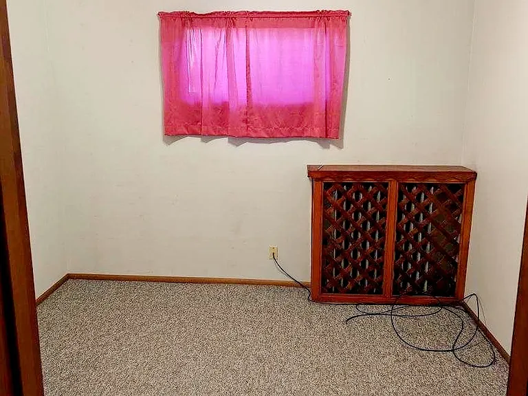 718 Hannah St #2 — Photo 6