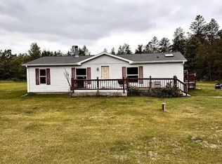 691 Valley Trl, Nekoosa, WI 54457