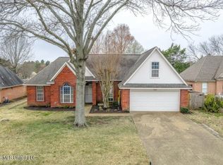 9209 Hickory Dr, Olive Branch, MS 38654