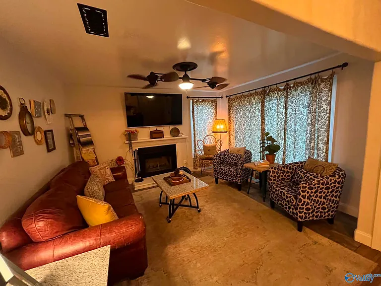 12100 Carriage Ct SE #D — Photo 11