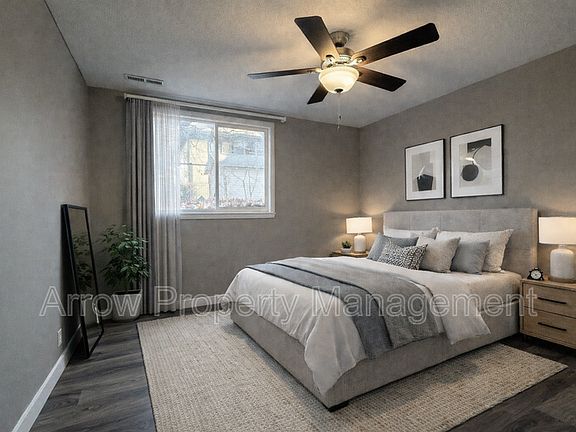 4th image of 1027 A St #12
