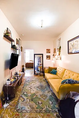 Rented by The Agency | media 6