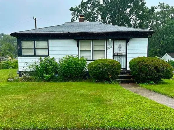 19700 Gilchrist St, Detroit, MI 48235
