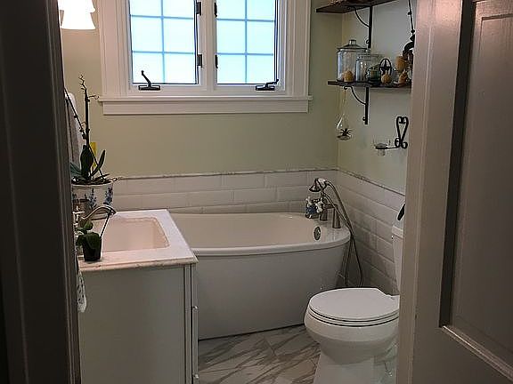 2nd image of 1752 Georgia Ave