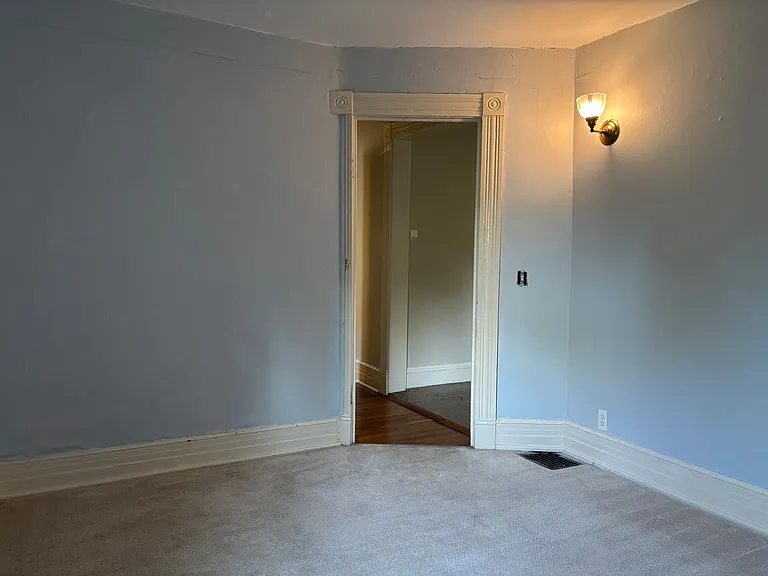 589 Breckenridge St — Photo 11
