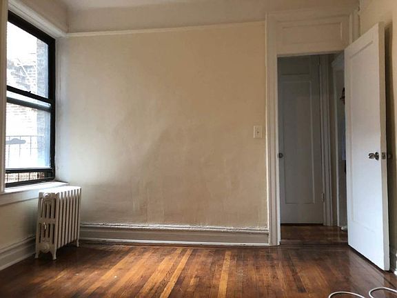 5th image of 8346 118th St APT 4H