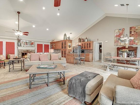 3rd image of 10055 Nightingale Dr