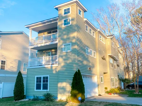 1213 Parks Ave, Virginia Beach, VA 23451