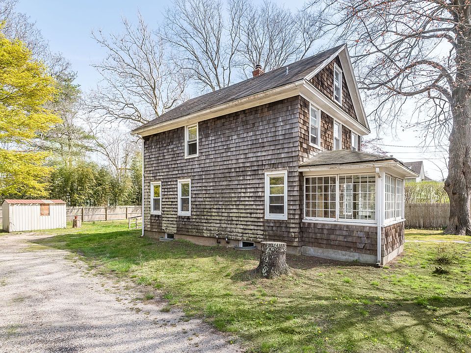16 Gould St, East Hampton, NY 11937 Zillow