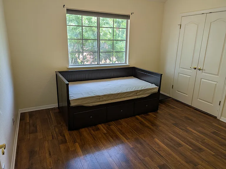 9910 Jasmine Creek Dr — Photo 27