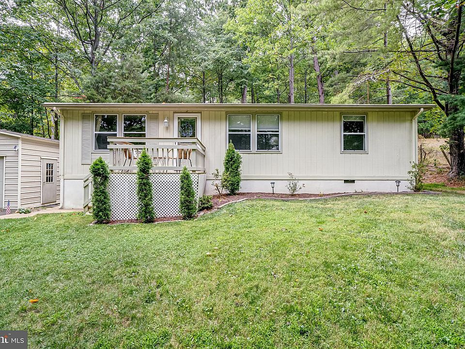 1st image of 2410 Youngs Dr
